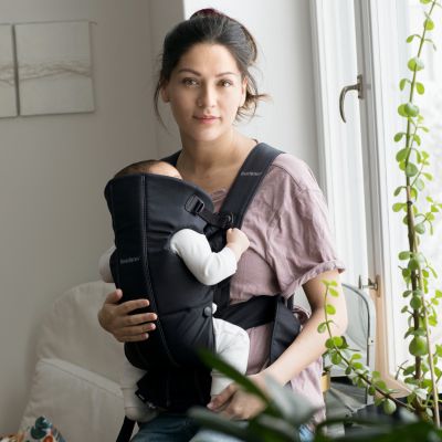 Baby Björn® Buikdrager Mini Cotton Black