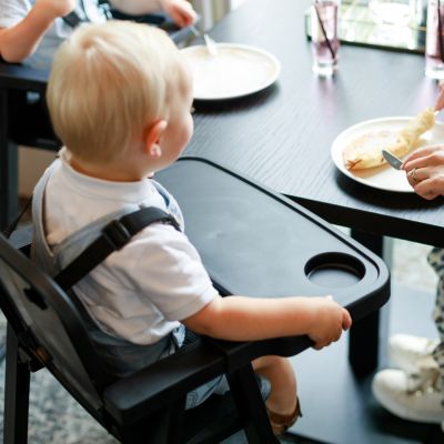 Puck Kinderstoel Plain Zwart