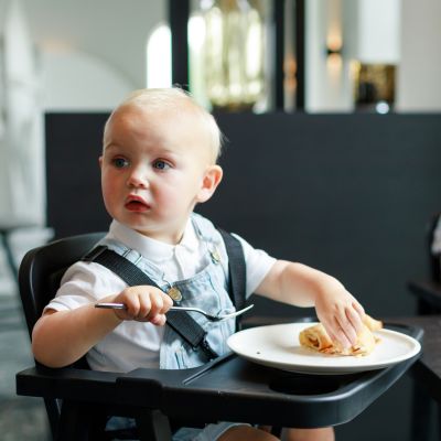 Puck Kinderstoel Plain Zwart